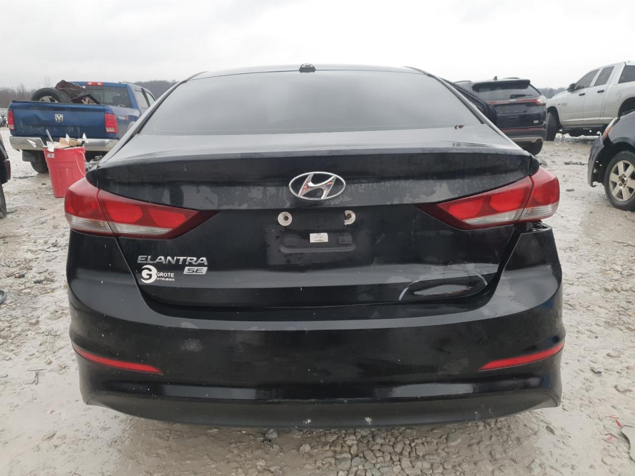 2017 HYUNDAI ELANTRA SE - Фото 6