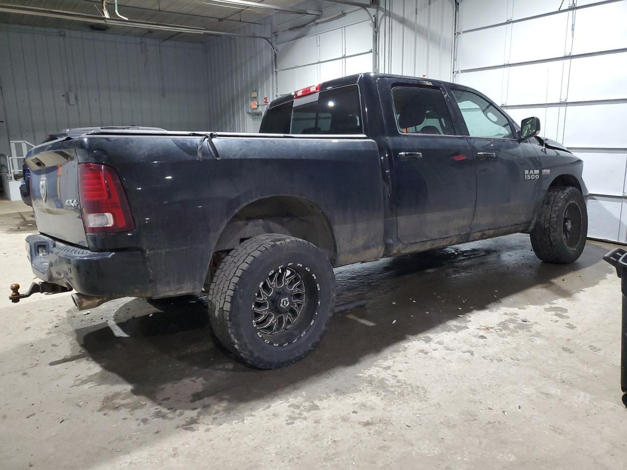 2014 RAM 1500 SPORT - Фото 3
