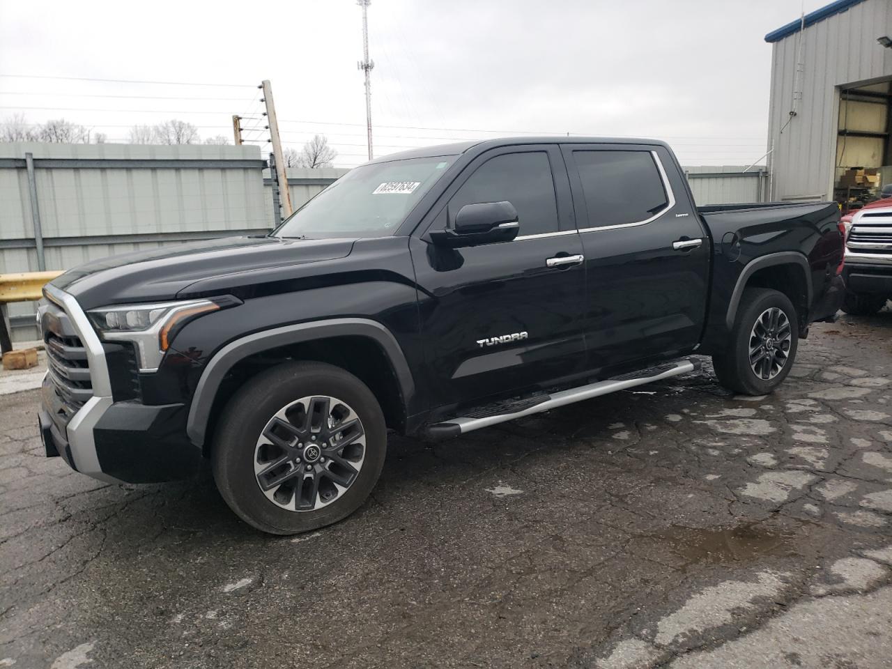 2023 TOYOTA TUNDRA CRE
