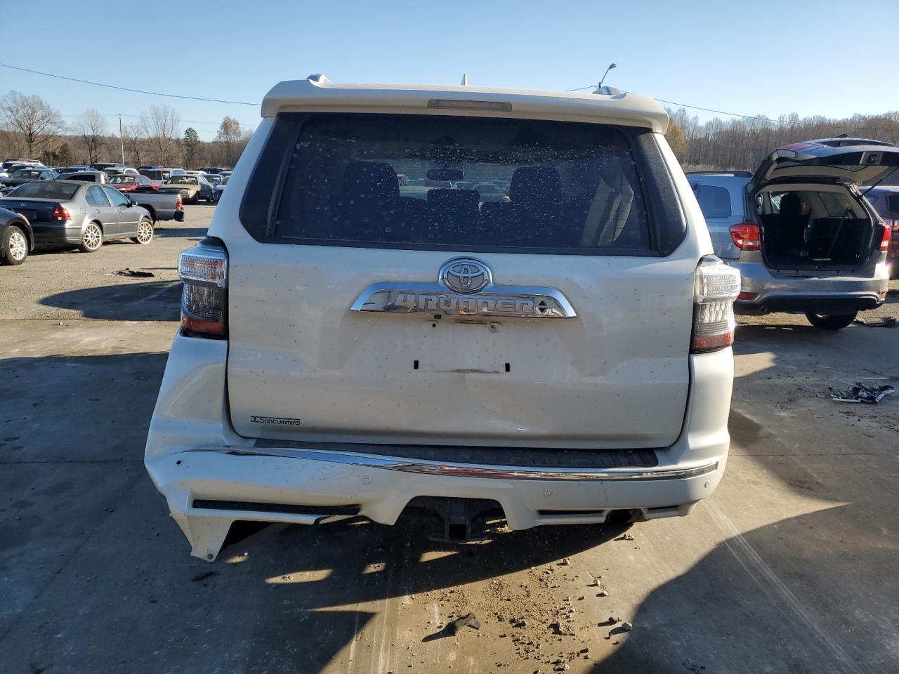 2019 TOYOTA 4RUNNER SR - Фото 6