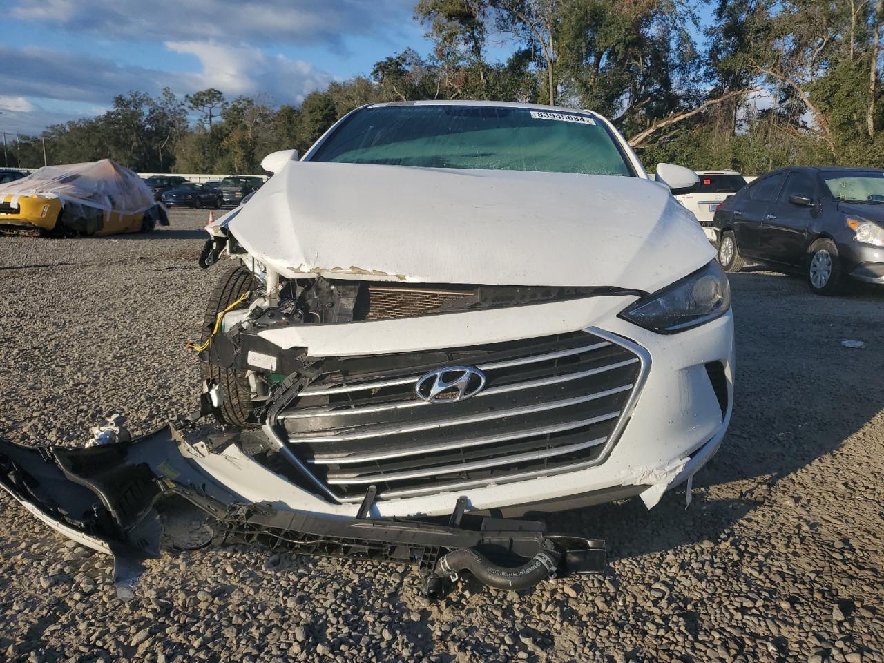 2018 HYUNDAI ELANTRA SE - Image 5
