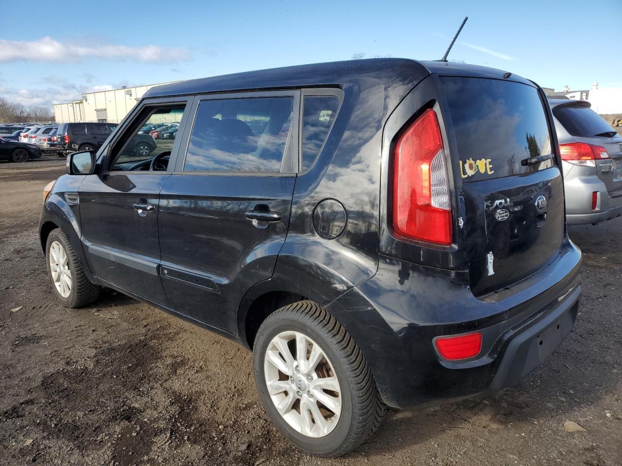 2013 KIA SOUL + - Фото 2