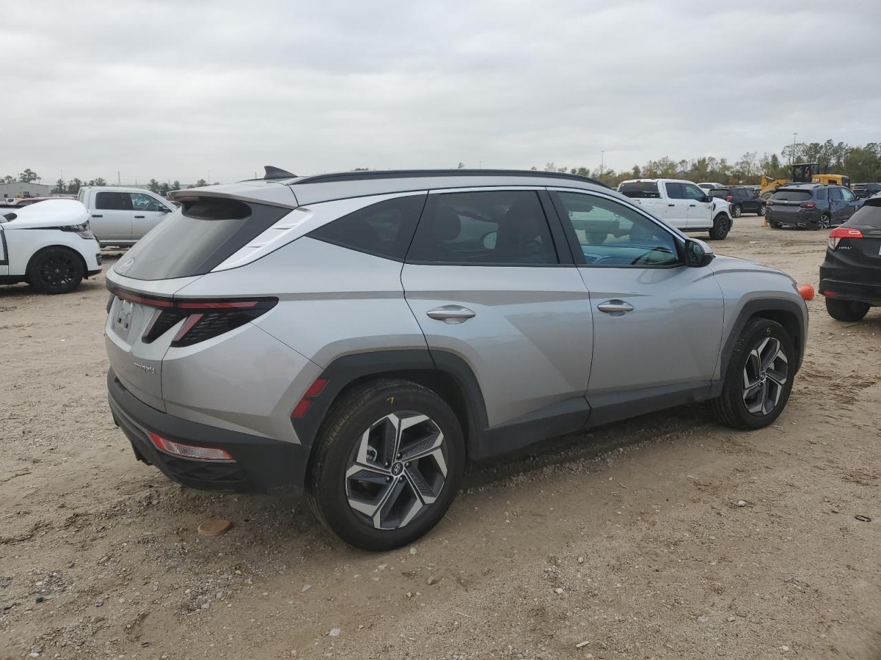 2023 HYUNDAI TUCSON SEL - Фото 3
