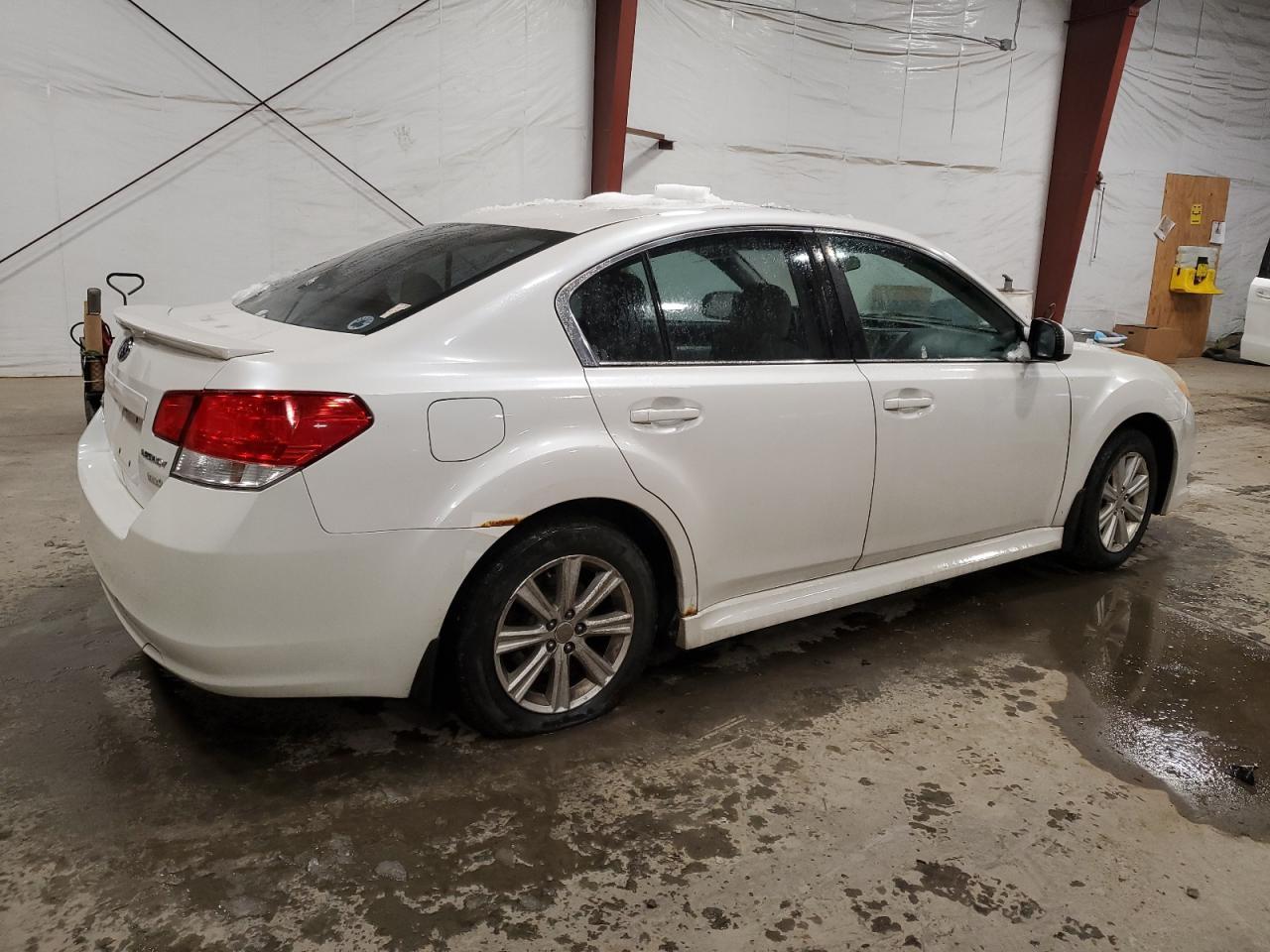 2011 SUBARU LEGACY 2.5 - Image 3