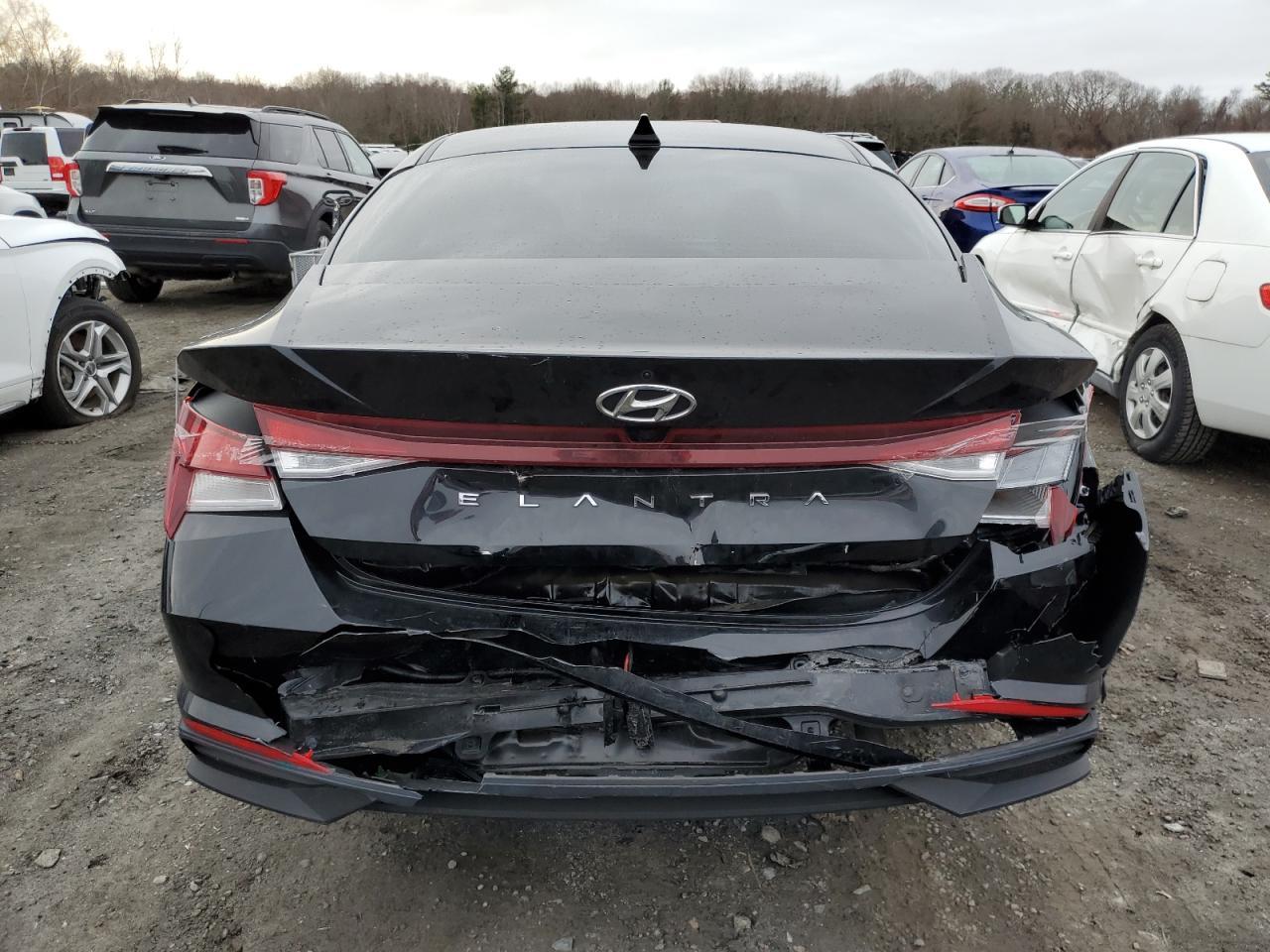 2023 HYUNDAI ELANTRA SE - Image 6