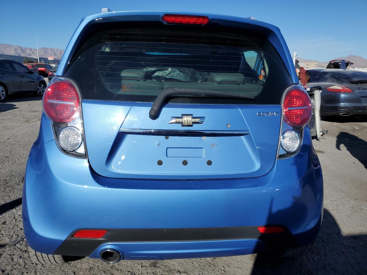 2015 CHEVROLET SPARK 2LT - Image 6