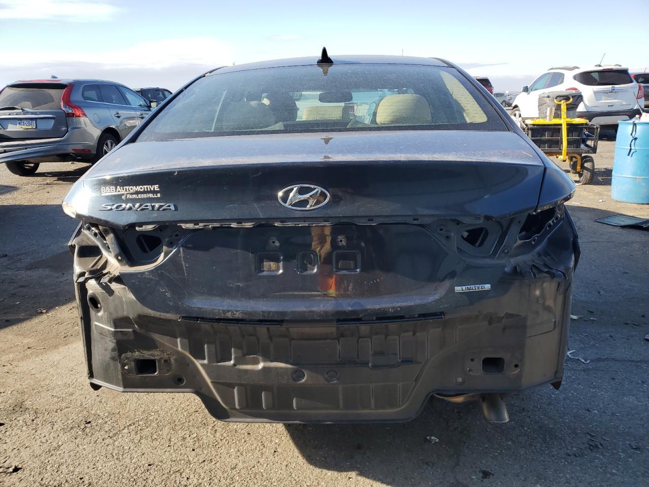 2011 HYUNDAI SONATA SE - Image 6