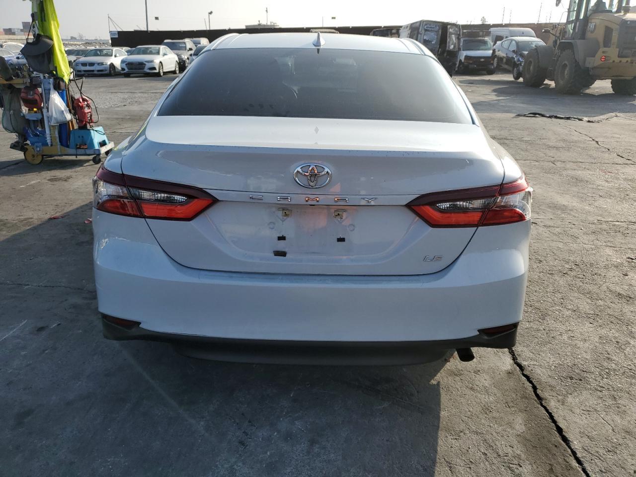 2023 TOYOTA CAMRY LE - Image 6