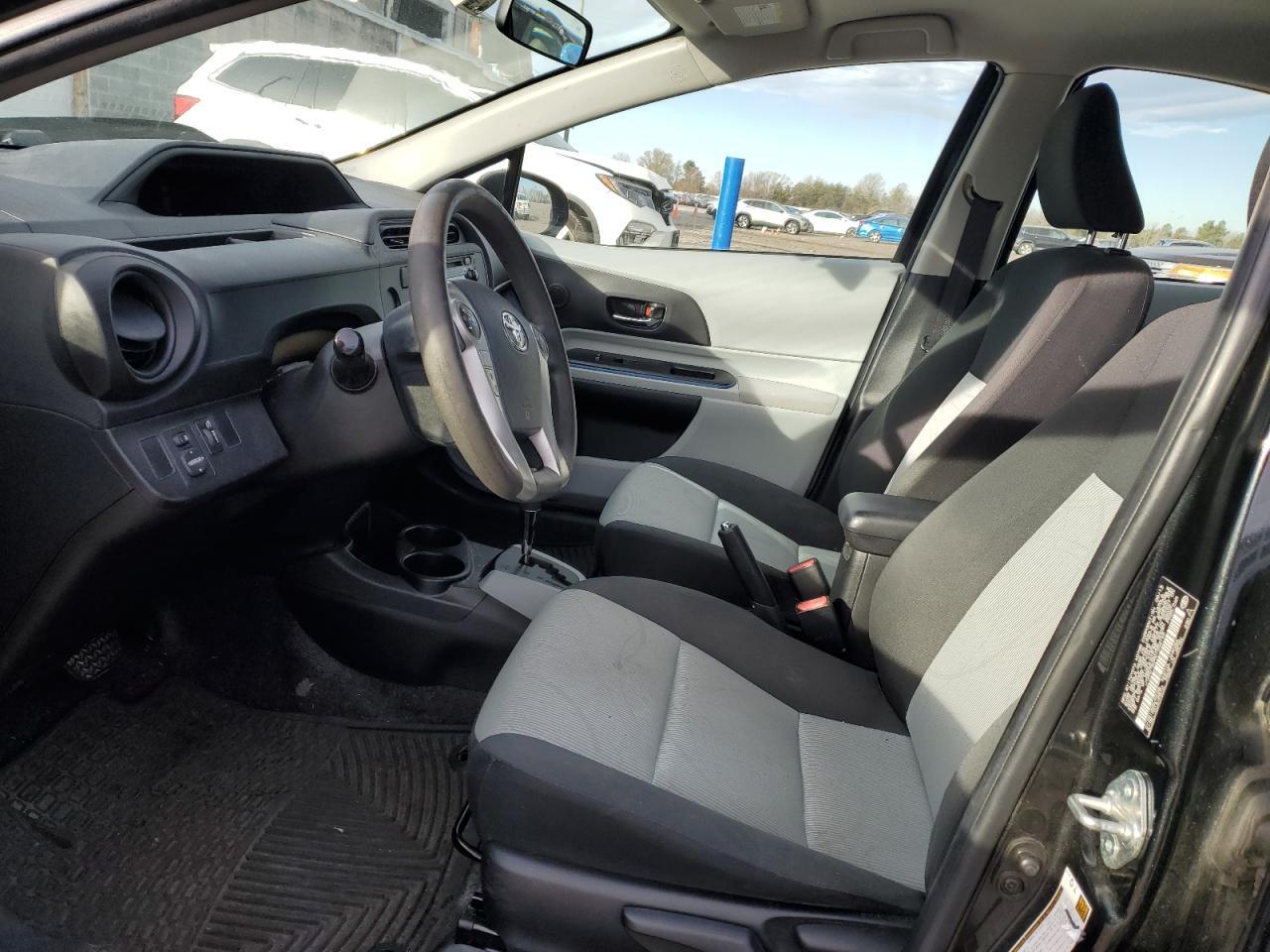 2013 TOYOTA PRIUS C - Фото 7