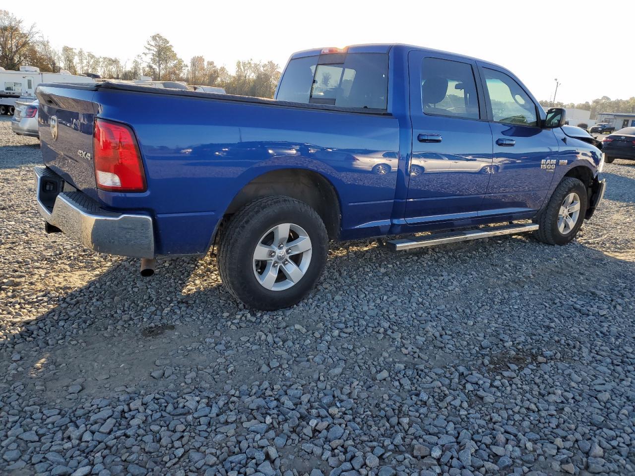 2019 RAM 1500 CLASS - Image 3