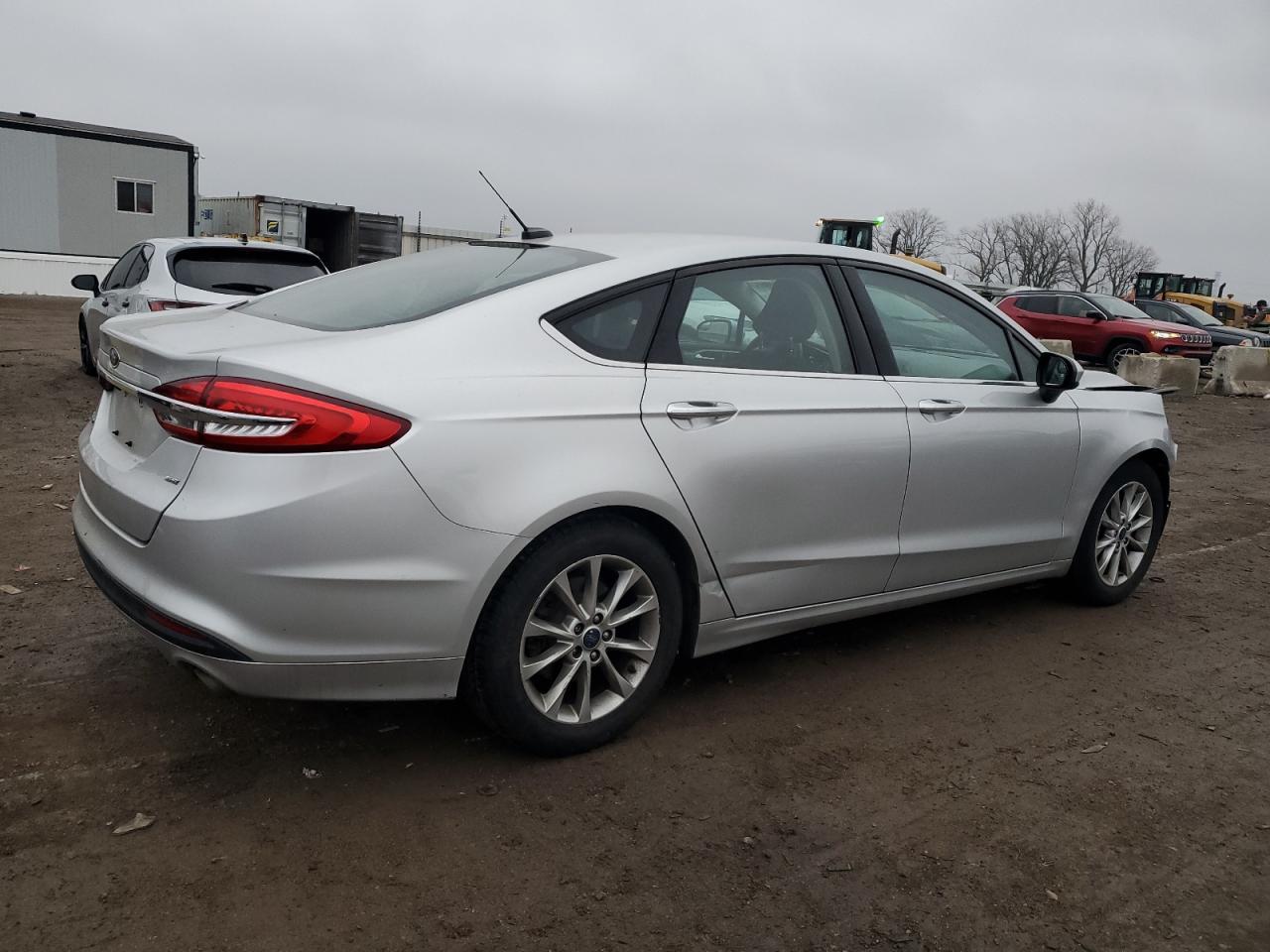 2017 FORD FUSION SE - Фото 3
