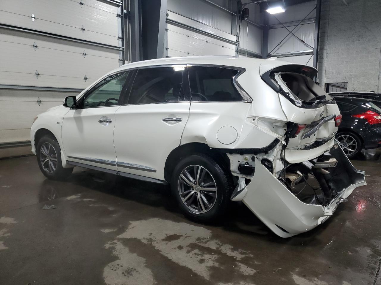 2016 INFINITI QX60 - Фото 2
