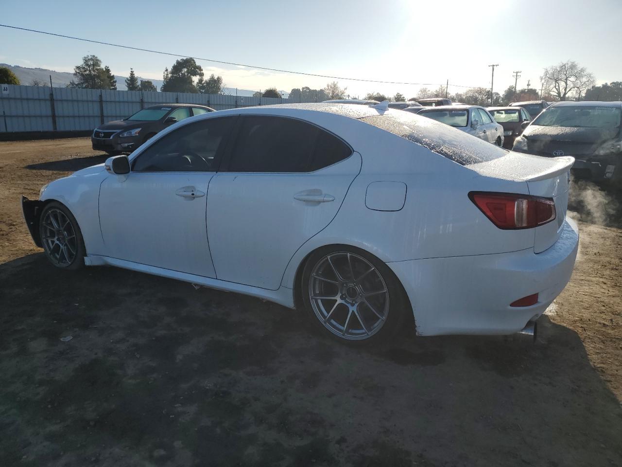 2011 LEXUS IS 350 - Фото 2