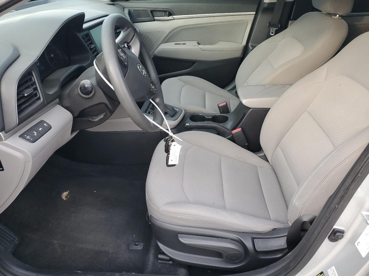 2019 HYUNDAI ELANTRA SE - Фото 7