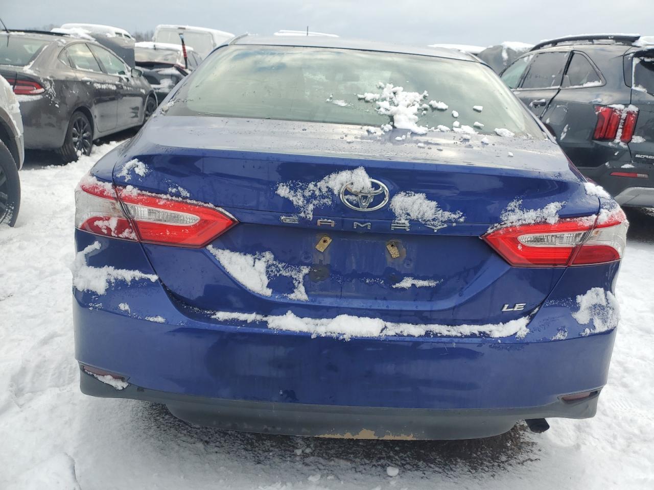 2018 TOYOTA CAMRY L - Фото 6