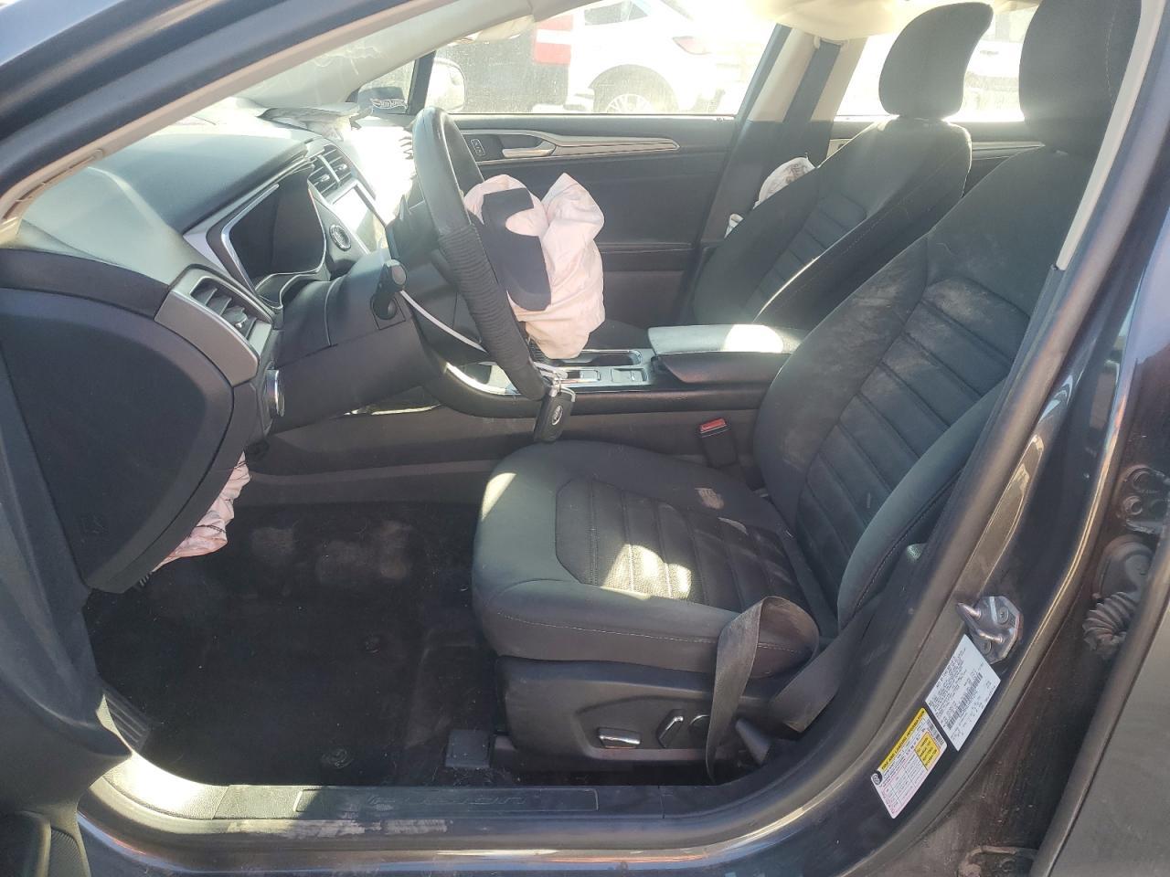 2017 FORD FUSION SE - Image 7