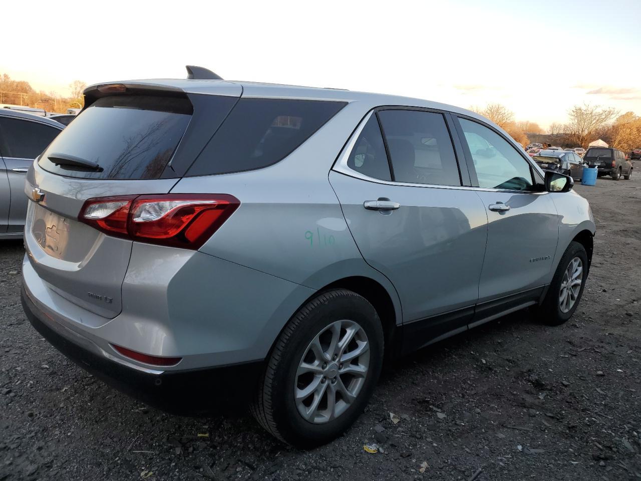 2019 CHEVROLET EQUINOX LT - Фото 3