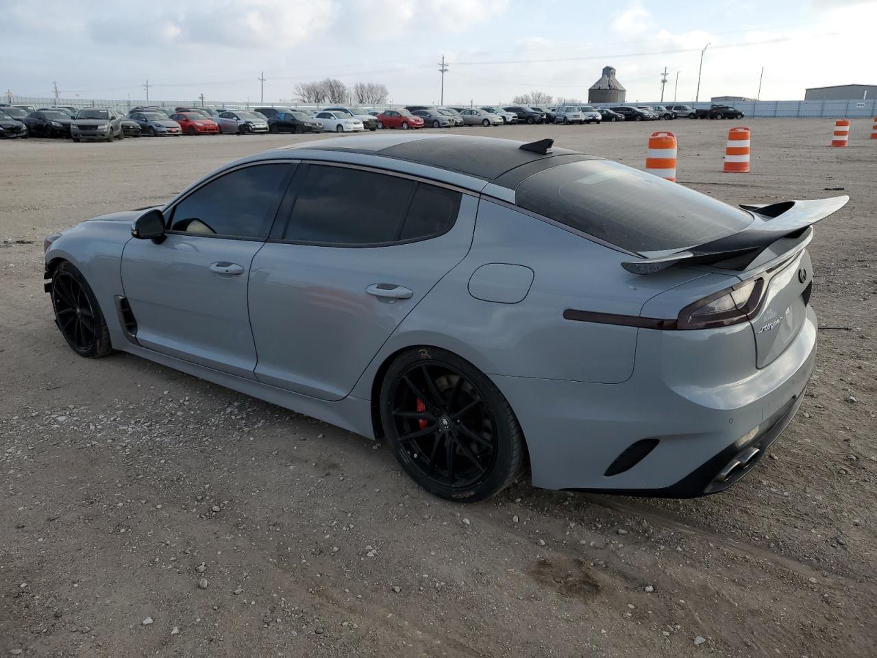 2019 KIA STINGER GT - Фото 2