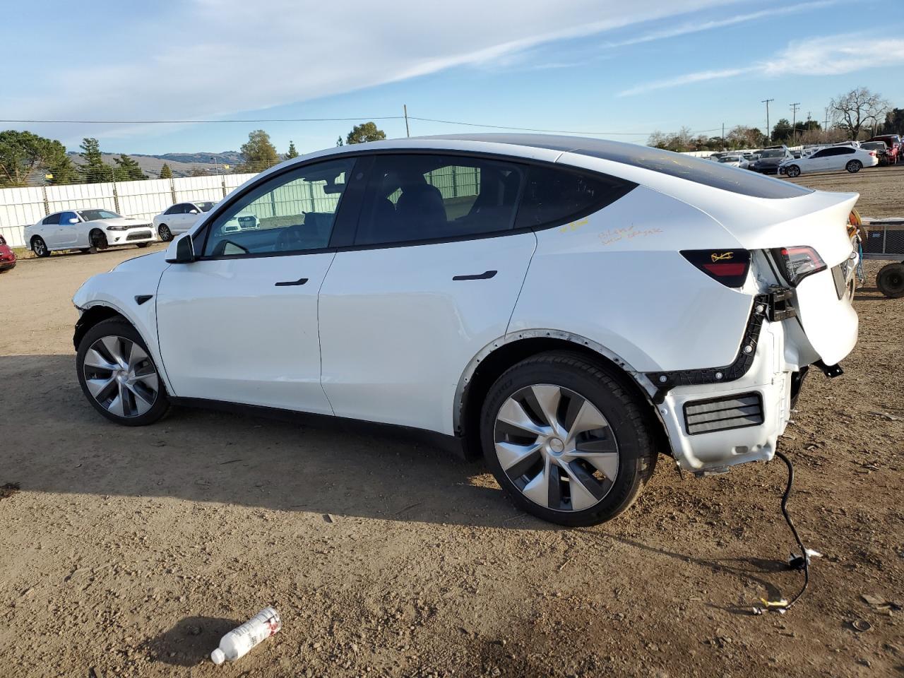 2022 TESLA MODEL Y - Image 2