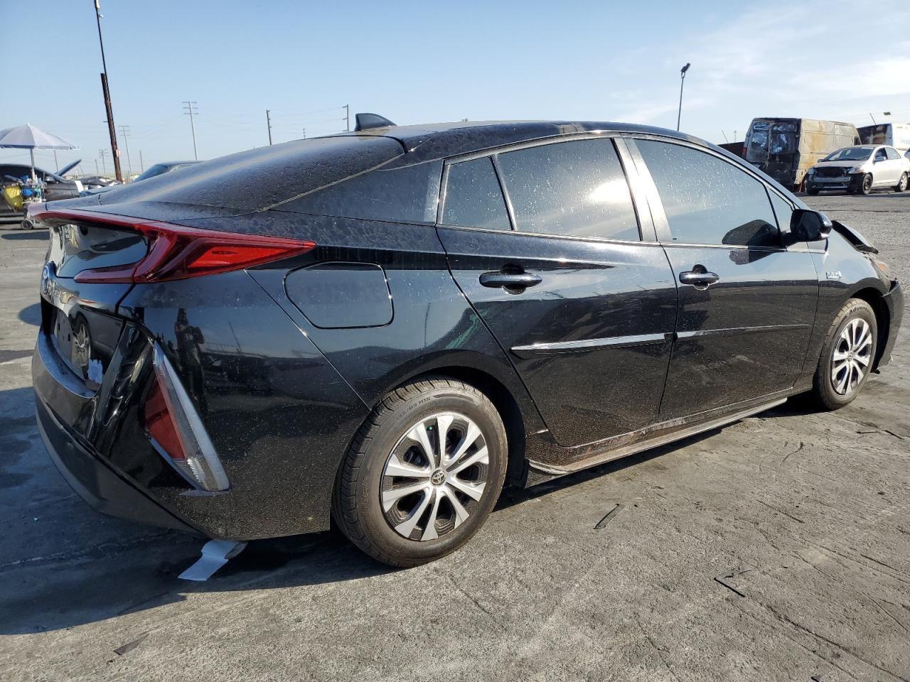 2022 TOYOTA PRIUS PRIM - Image 3