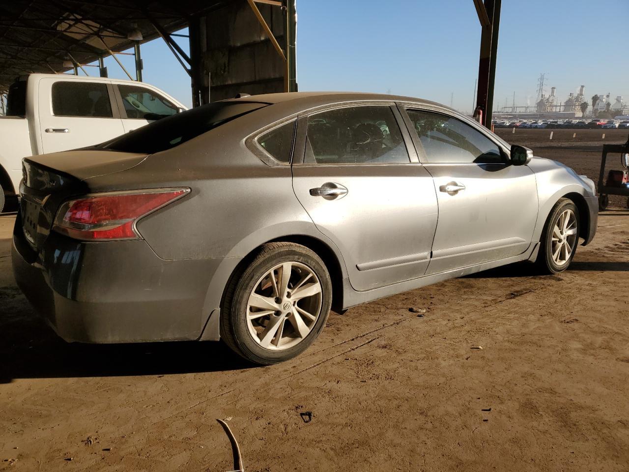 2015 NISSAN ALTIMA 2.5 - Фото 3