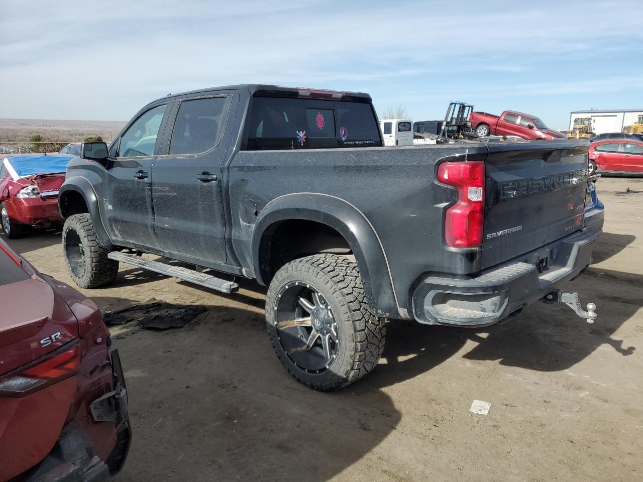 2021 CHEVROLET SILVERADO - Фото 2