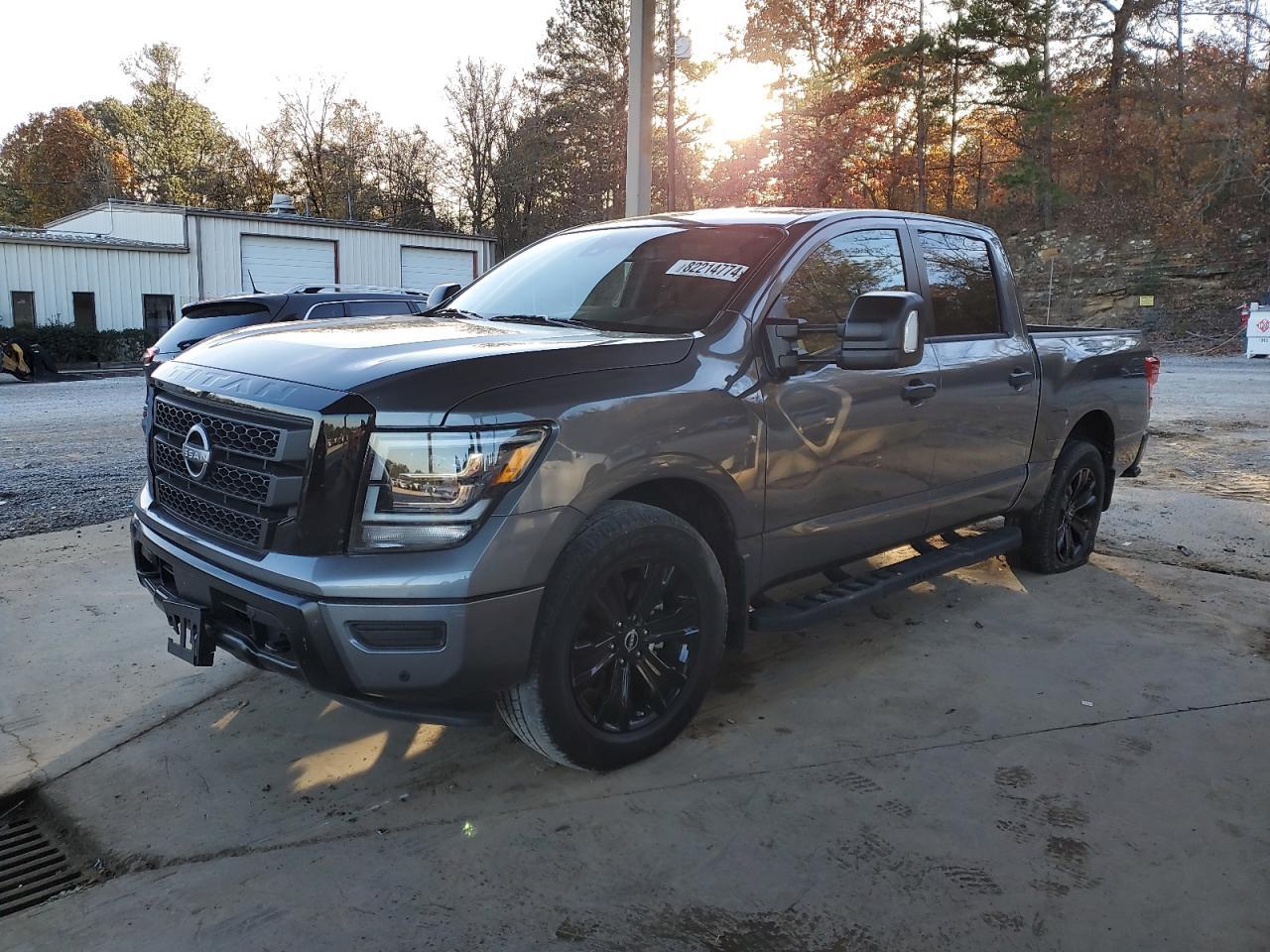 2023 NISSAN TITAN SV