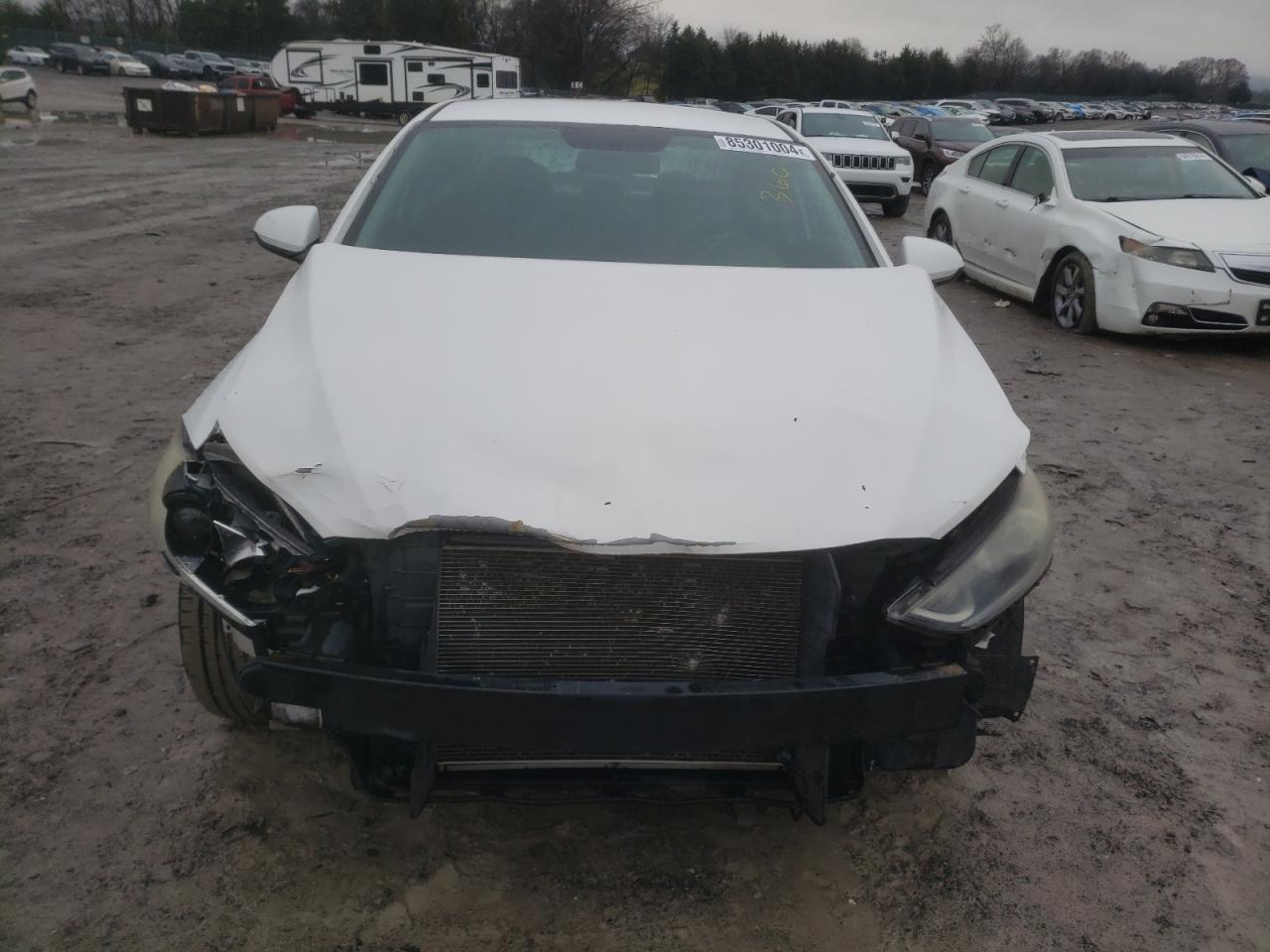 2017 HYUNDAI ELANTRA SE - Image 5