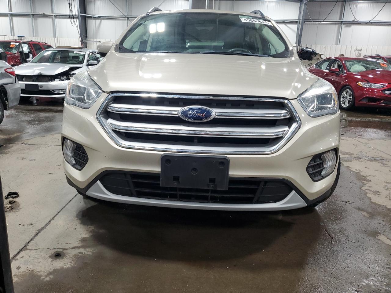 2017 FORD ESCAPE SE - Фото 5