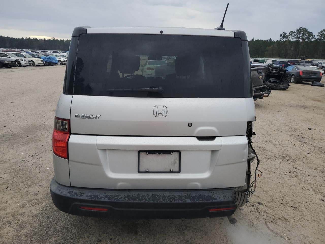 2011 HONDA ELEMENT EX - Image 6