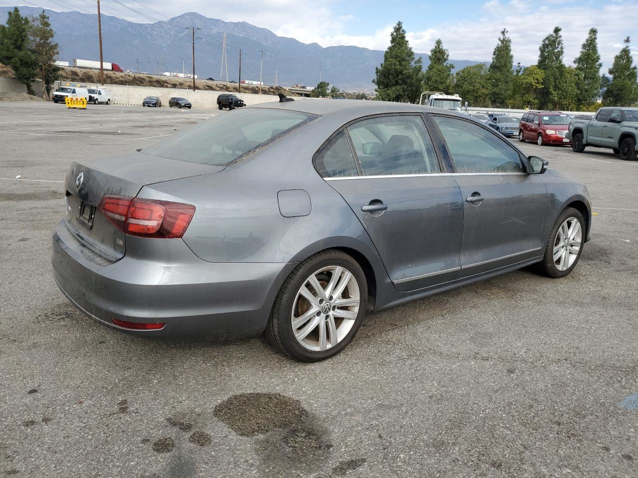 2017 VOLKSWAGEN JETTA SEL - Фото 3