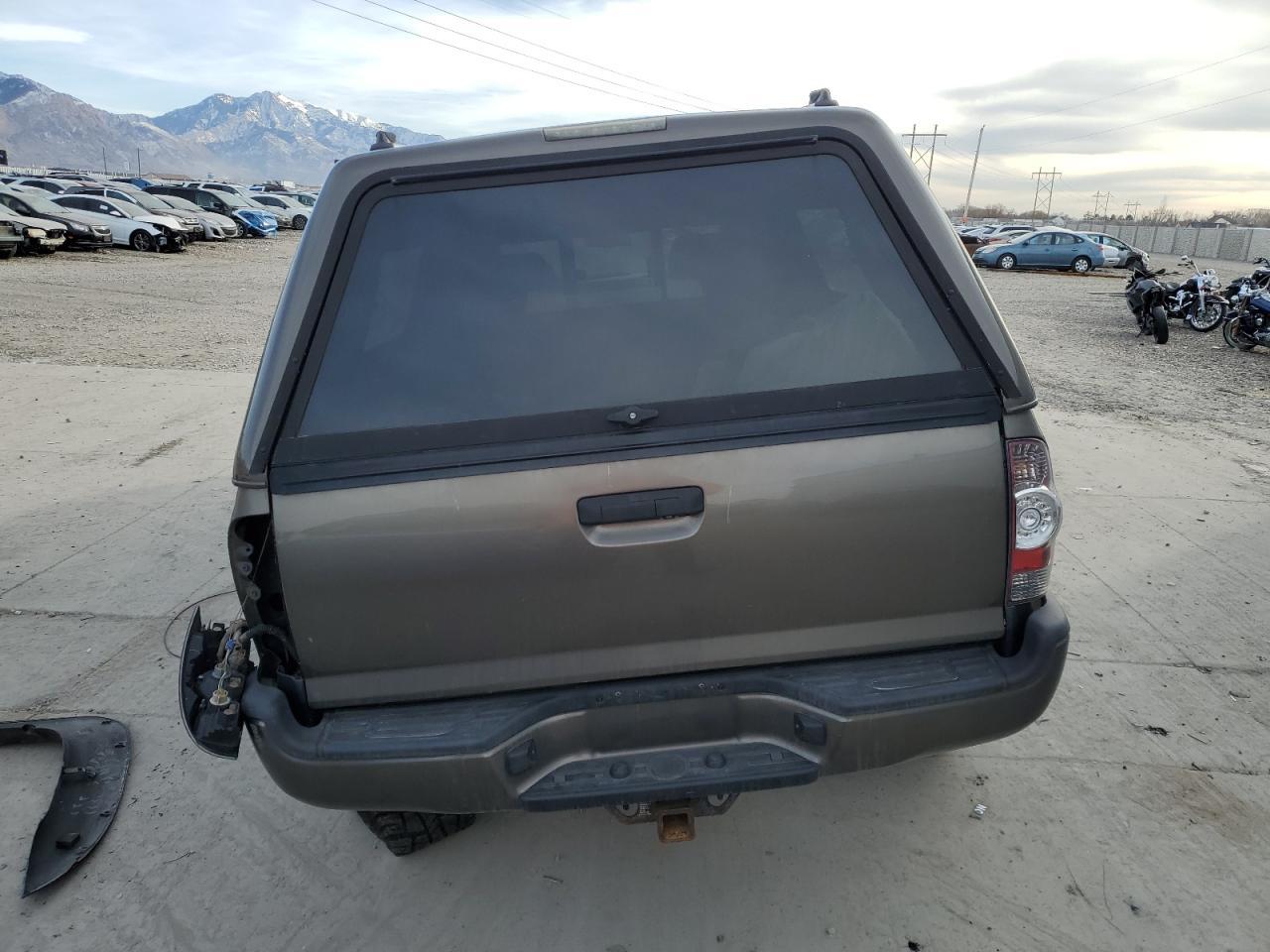 2013 TOYOTA TACOMA DOU - Image 6