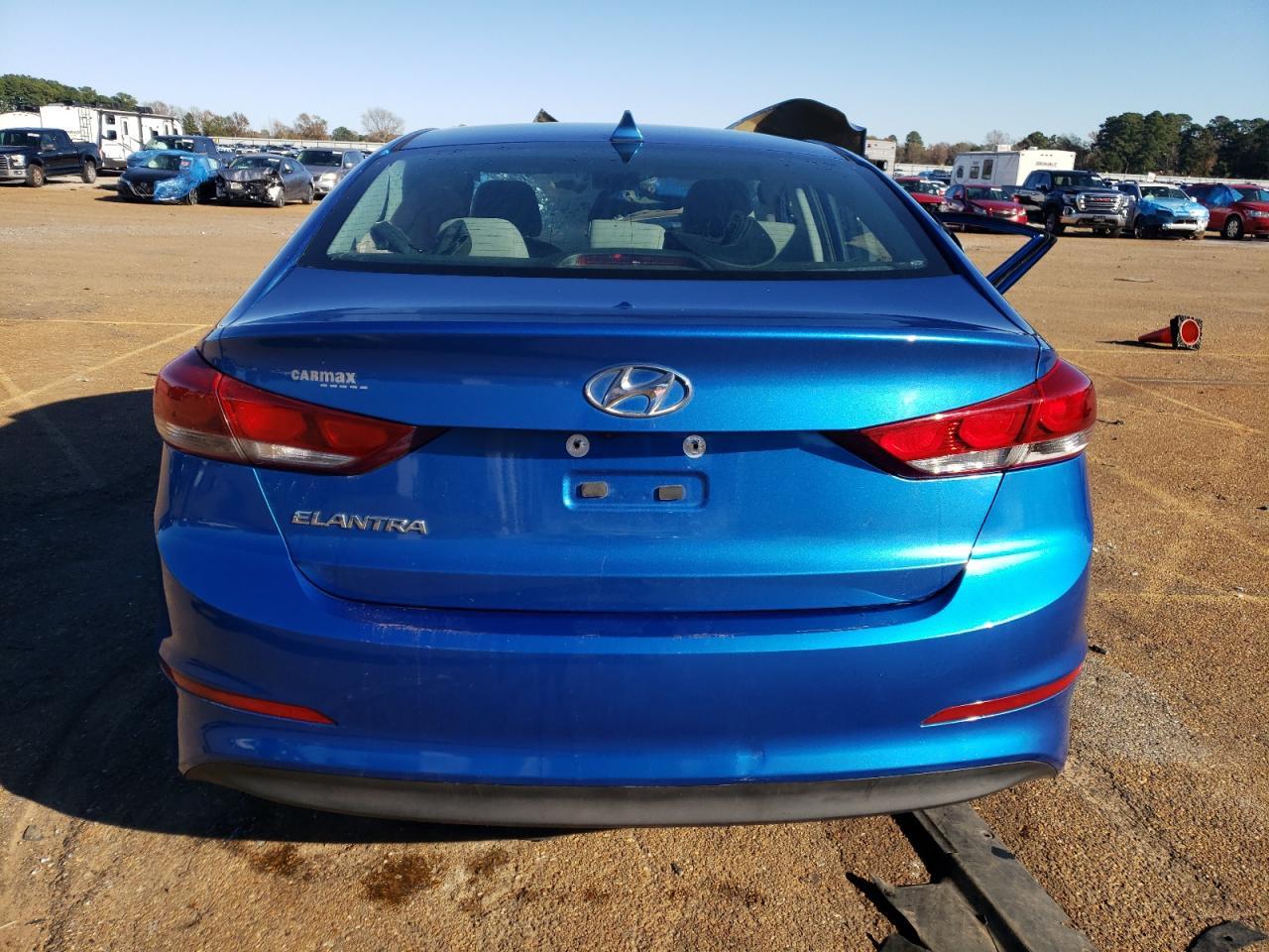 2018 HYUNDAI ELANTRA SE - Фото 6