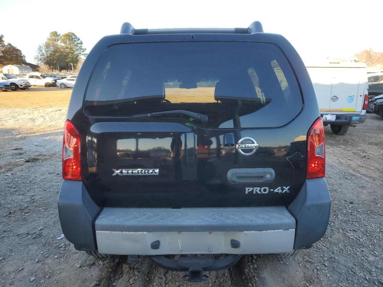 2014 NISSAN XTERRA X - Фото 6