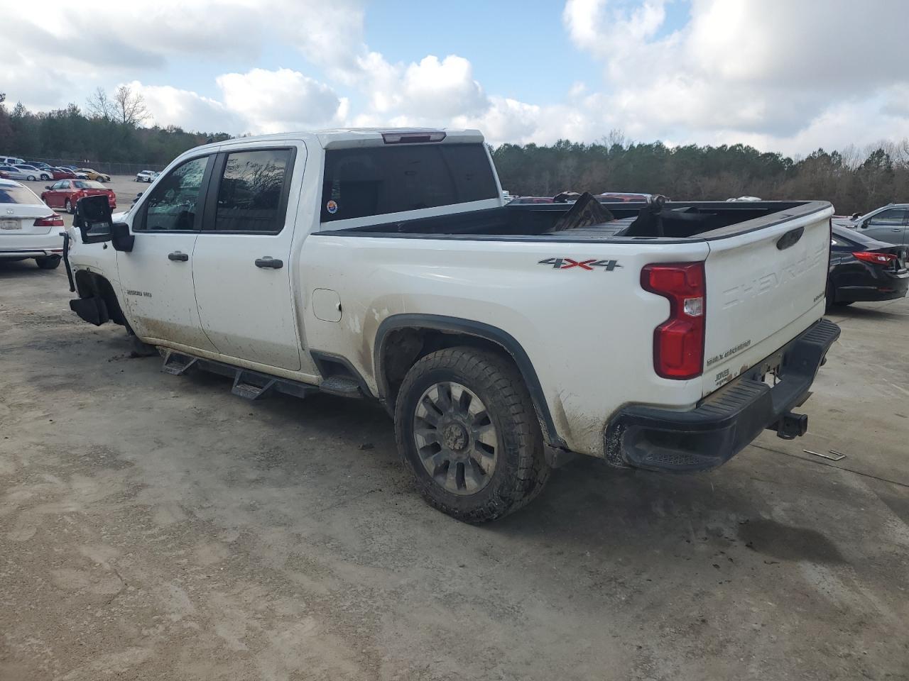 2021 CHEVROLET SILVERADO - Фото 2