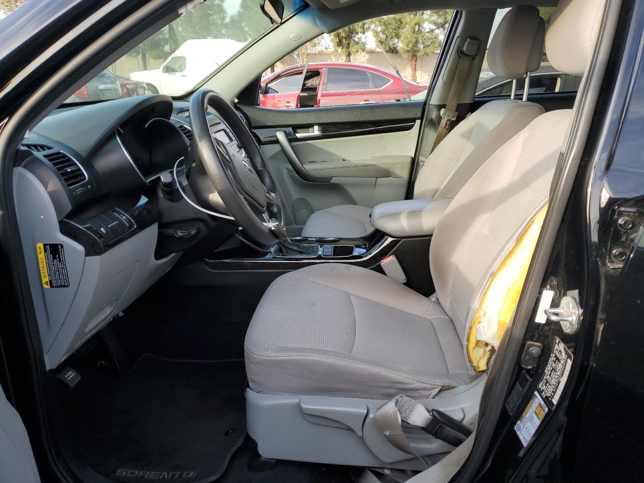 2014 KIA SORENTO LX - Image 7