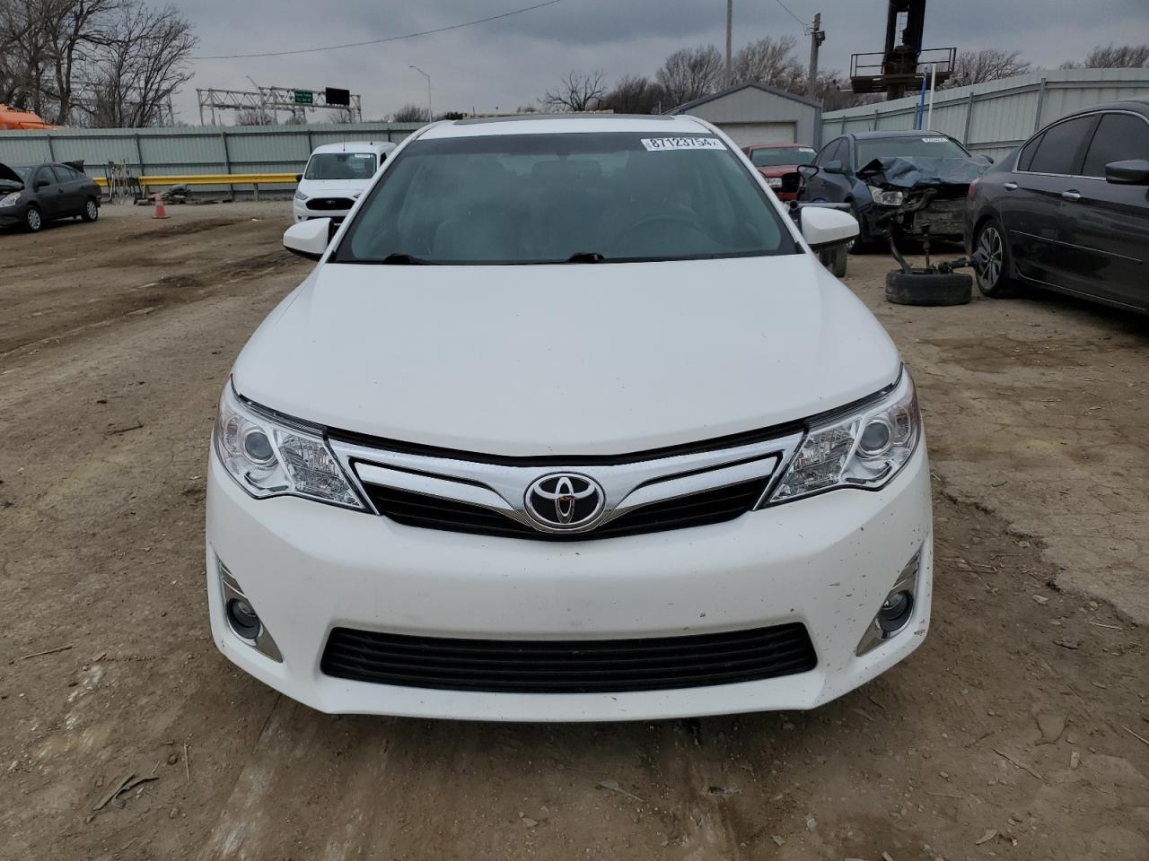 2014 TOYOTA CAMRY L - Фото 5