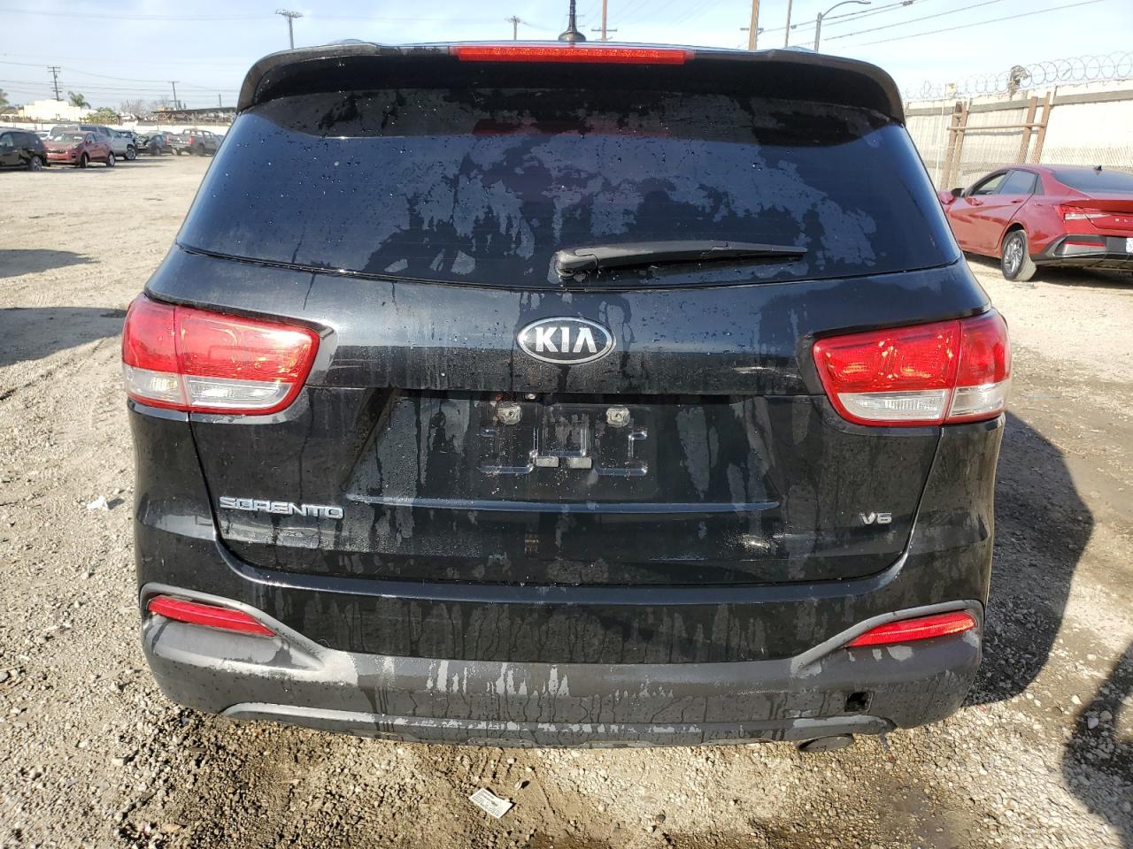 2016 KIA SORENTO LX - Image 6