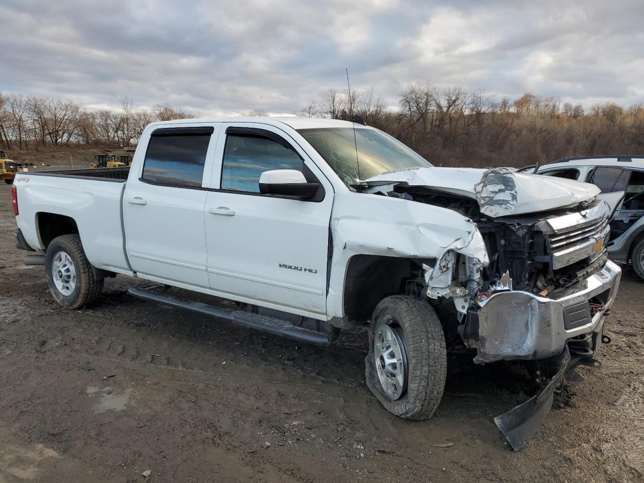 2015 CHEVROLET SILVERADO - Image 4