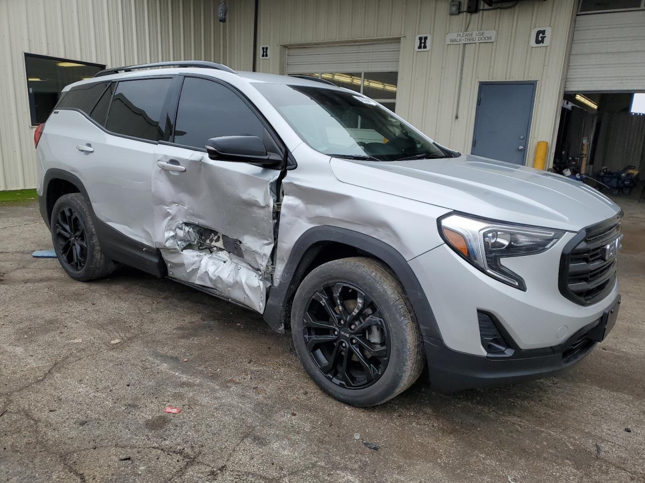 2021 GMC TERRAIN SL - Фото 4