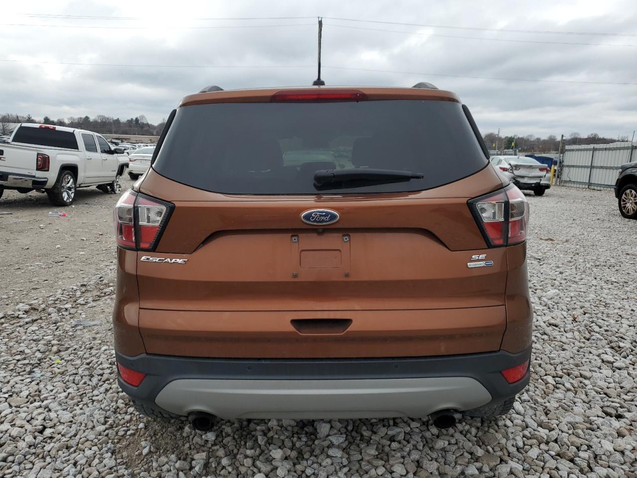 2017 FORD ESCAPE SE - Image 6