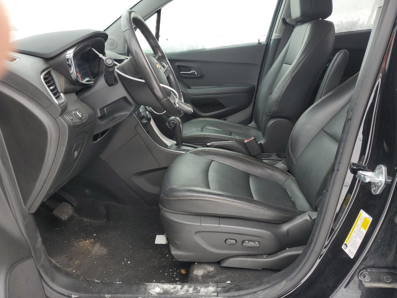 2021 CHEVROLET TRAX 1LT - Image 7