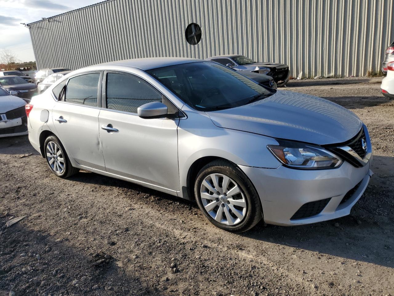 2017 NISSAN SENTRA S - Фото 4