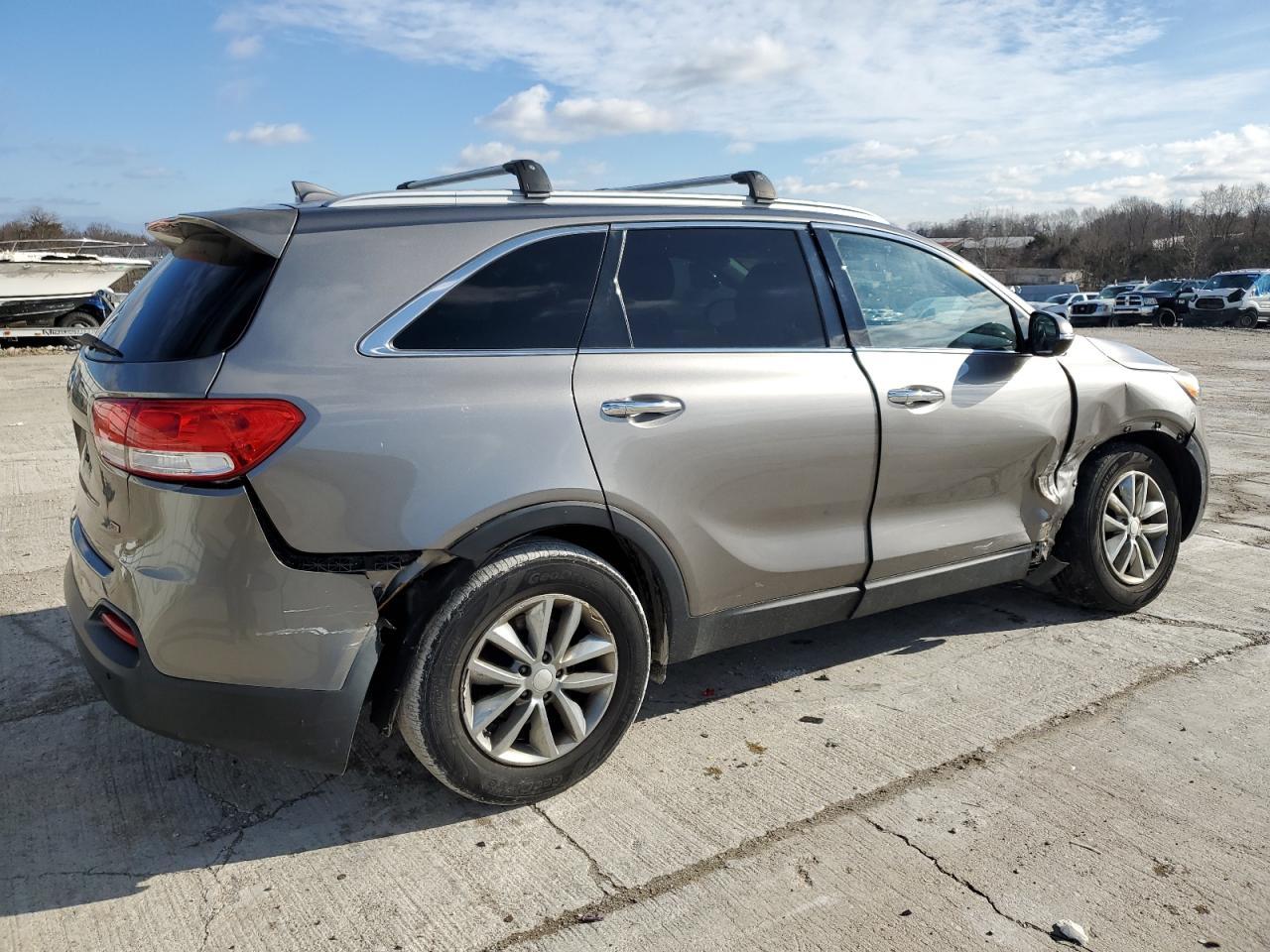 2016 KIA SORENTO LX - Image 3