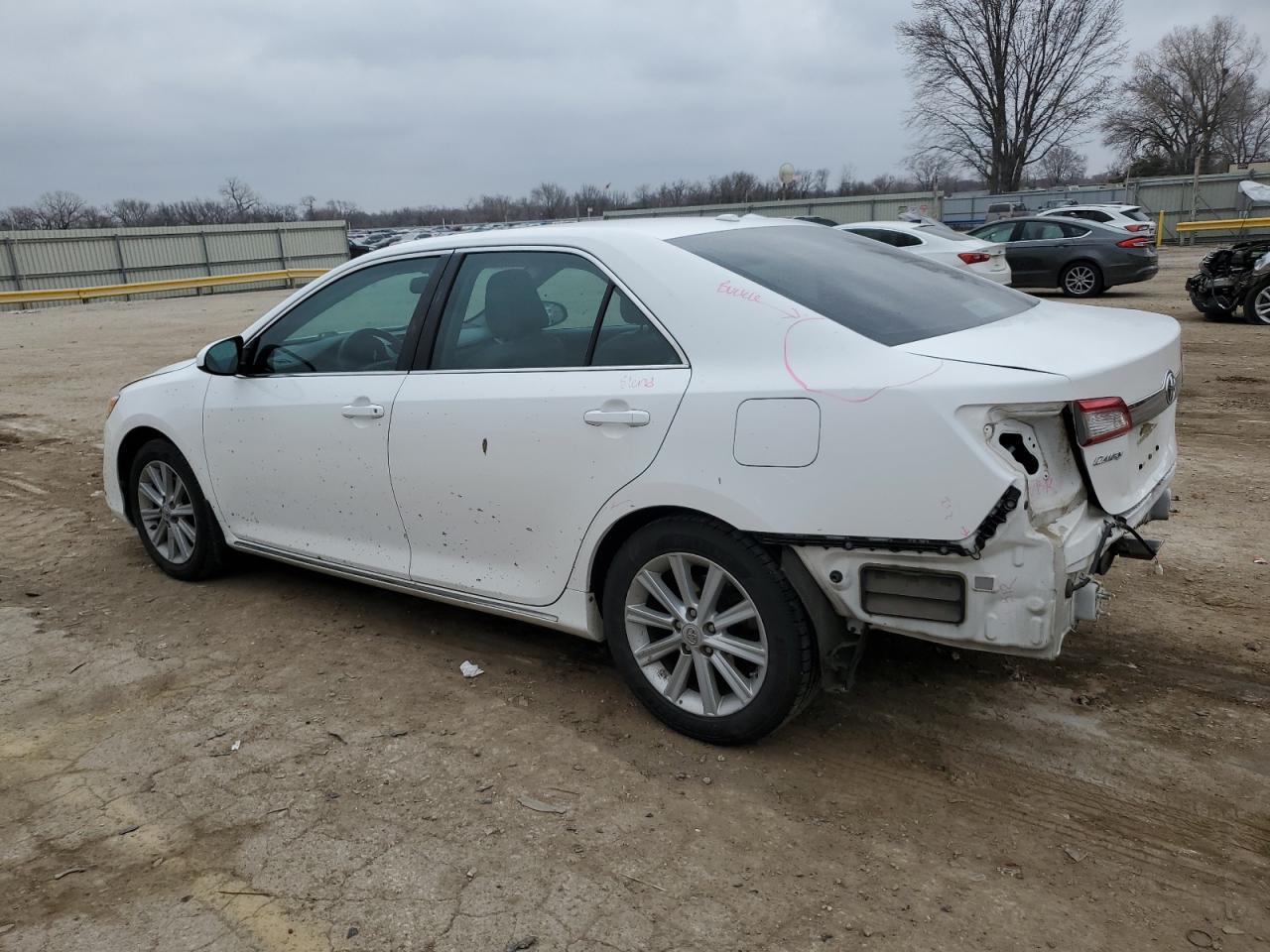 2014 TOYOTA CAMRY L - Фото 2