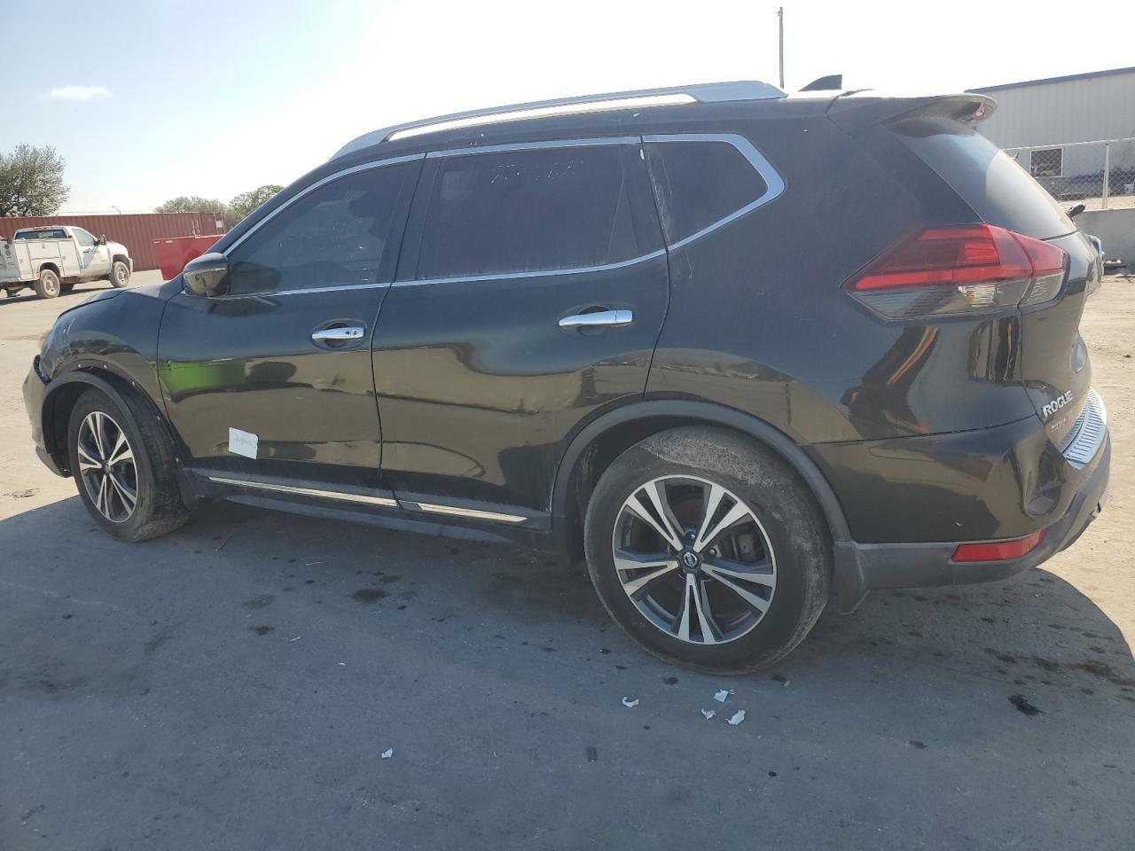 2017 NISSAN ROGUE S - Фото 2
