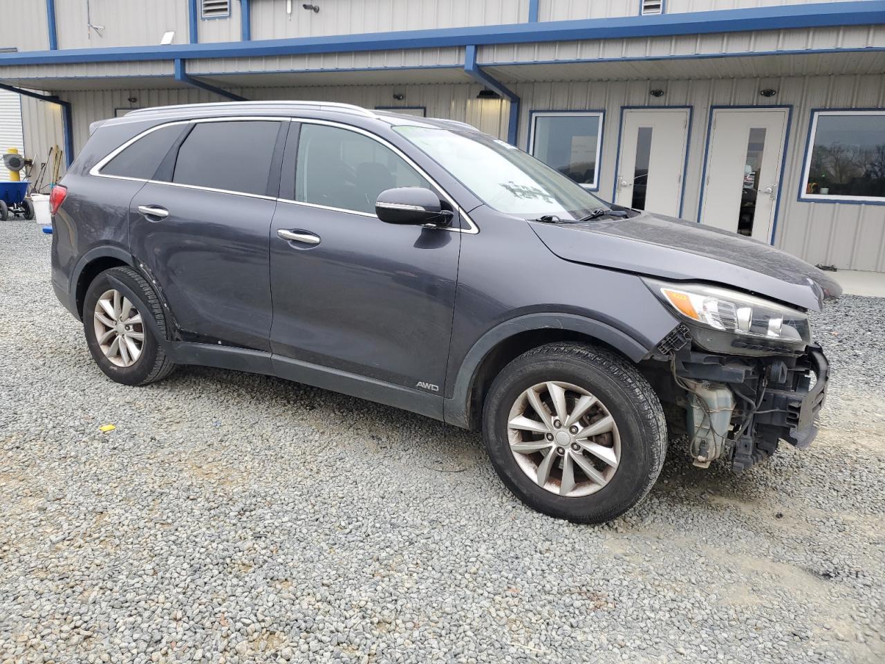 2016 KIA SORENTO LX - Image 4