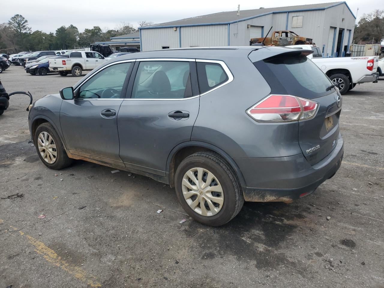 2016 NISSAN ROGUE S - Фото 2
