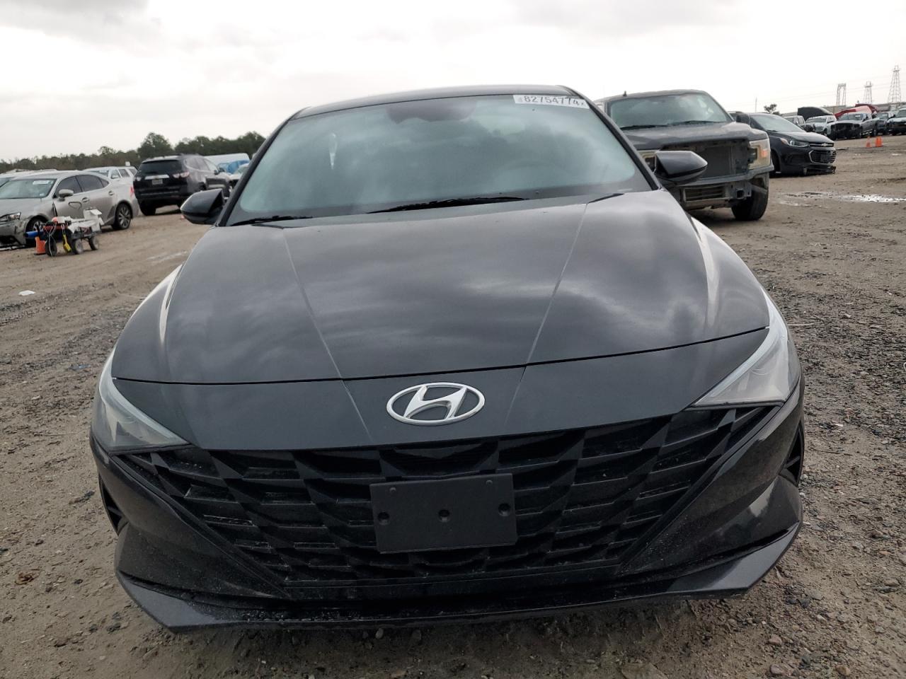 2023 HYUNDAI ELANTRA SE - Image 5