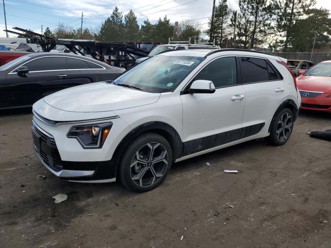2023 KIA NIRO EX